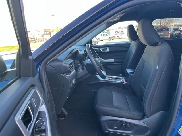 Used 2022 Ford Explorer XLT image 15