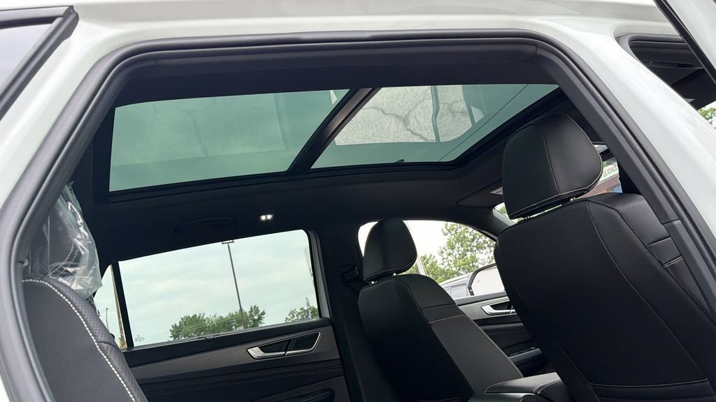 New 2026 Volkswagen Atlas Cross Sport SE AWD/4WD image 9