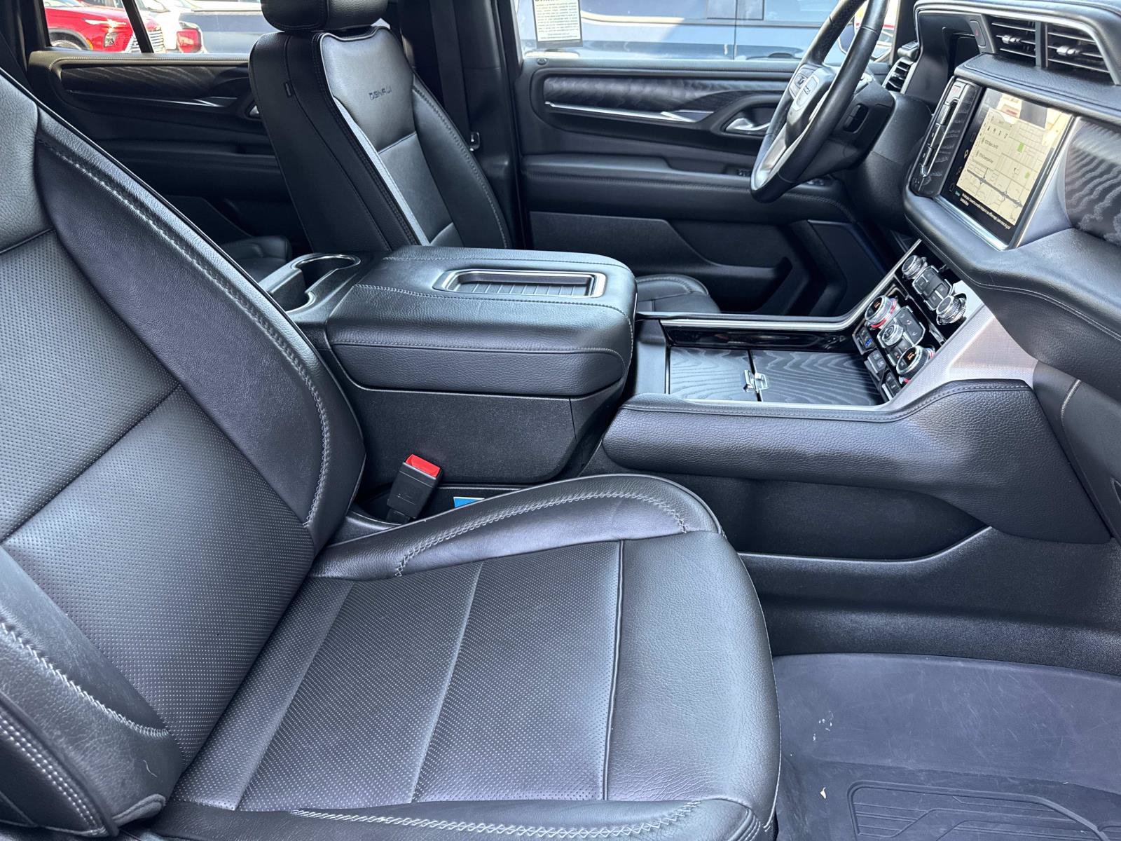 Used 2022 GMC Yukon Denali AWD/4WD image 31