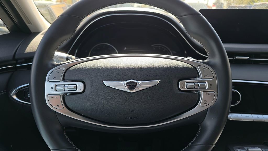 Used 2025 Genesis GV70 2.5T image 25