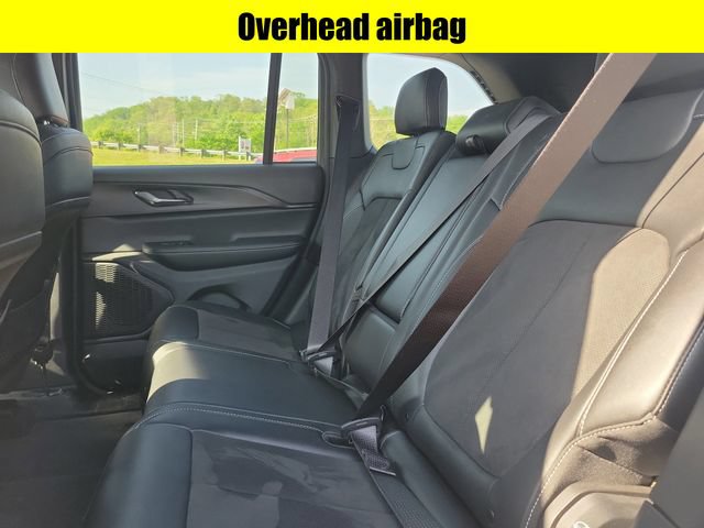 Used 2024 Jeep Grand Cherokee Altitude AWD/4WD image 27