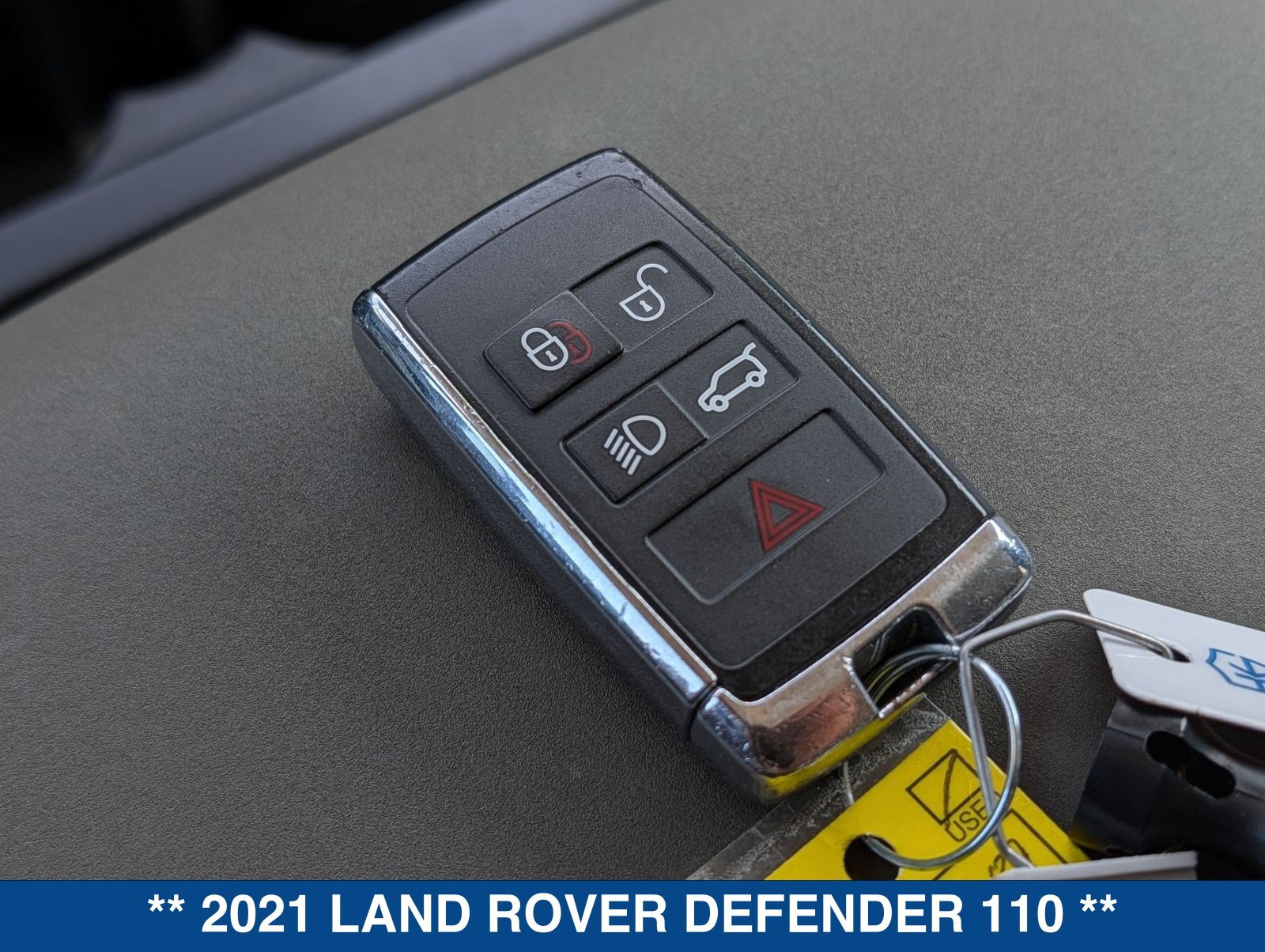 Used 2021 Land Rover Defender 110 SE AWD/4WD image 35