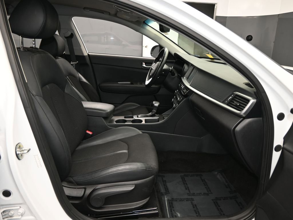 Used 2020 Kia Optima S image 43