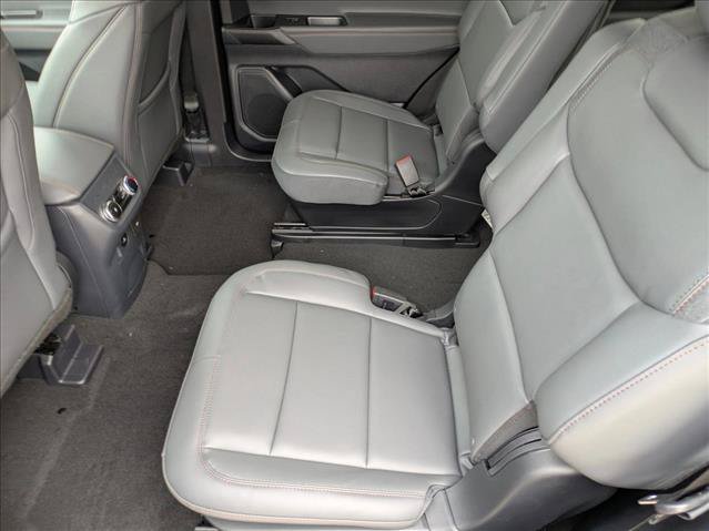 New 2026 Ford Explorer Active w/ Active Comfort Package AWD/4WD image 16