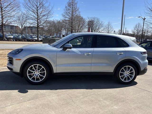 Used 2024 Porsche Cayenne AWD/4WD image 10