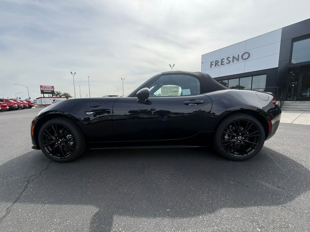 New 2026 MAZDA MX-5 Miata Club w/ Interior Package RWD image 4