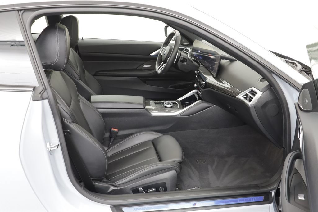 Used 2026 BMW 440i xDrive Coupe w/ Premium Package AWD/4WD image 20