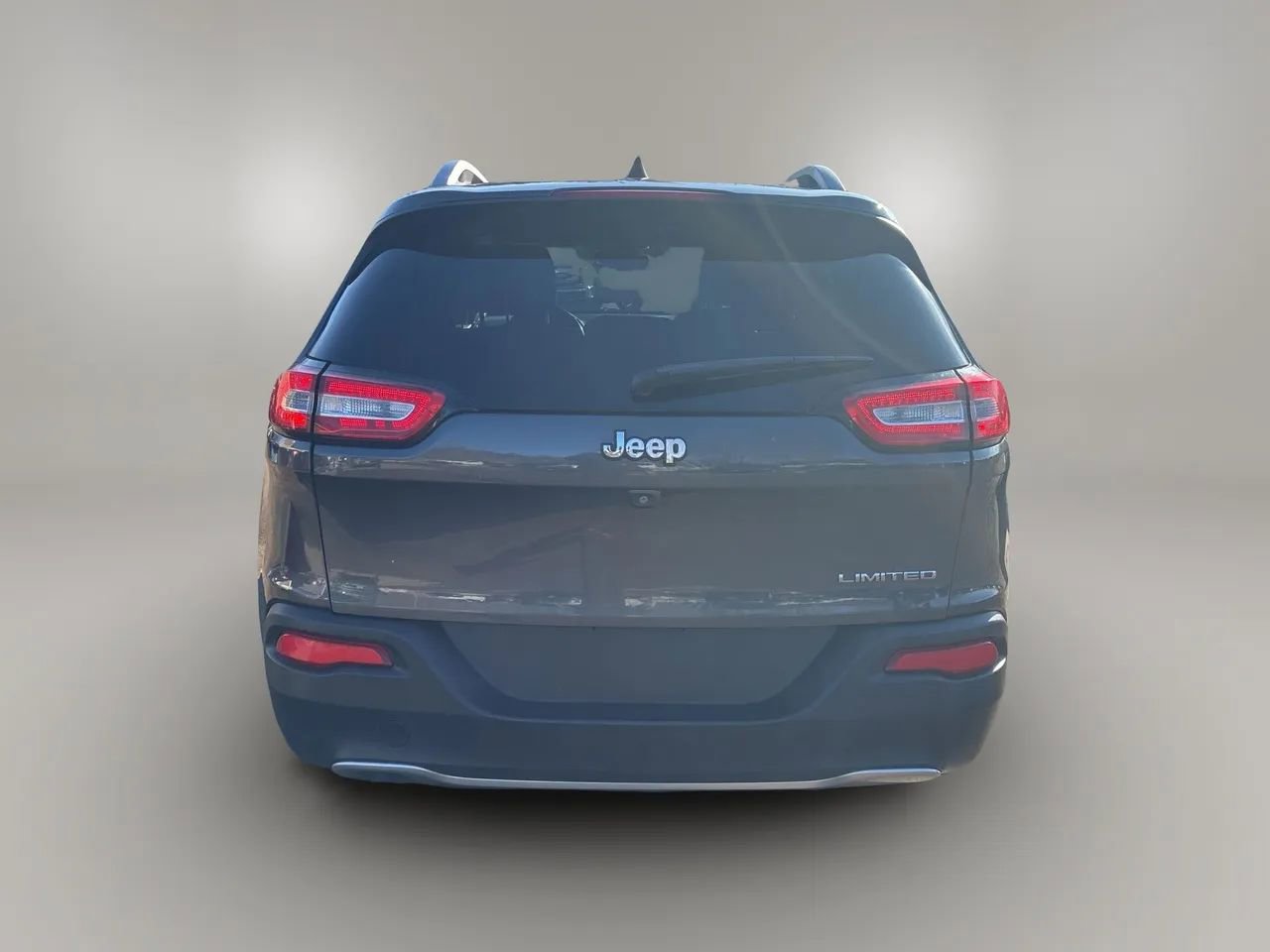 Used 2016 Jeep Cherokee Limited image 6