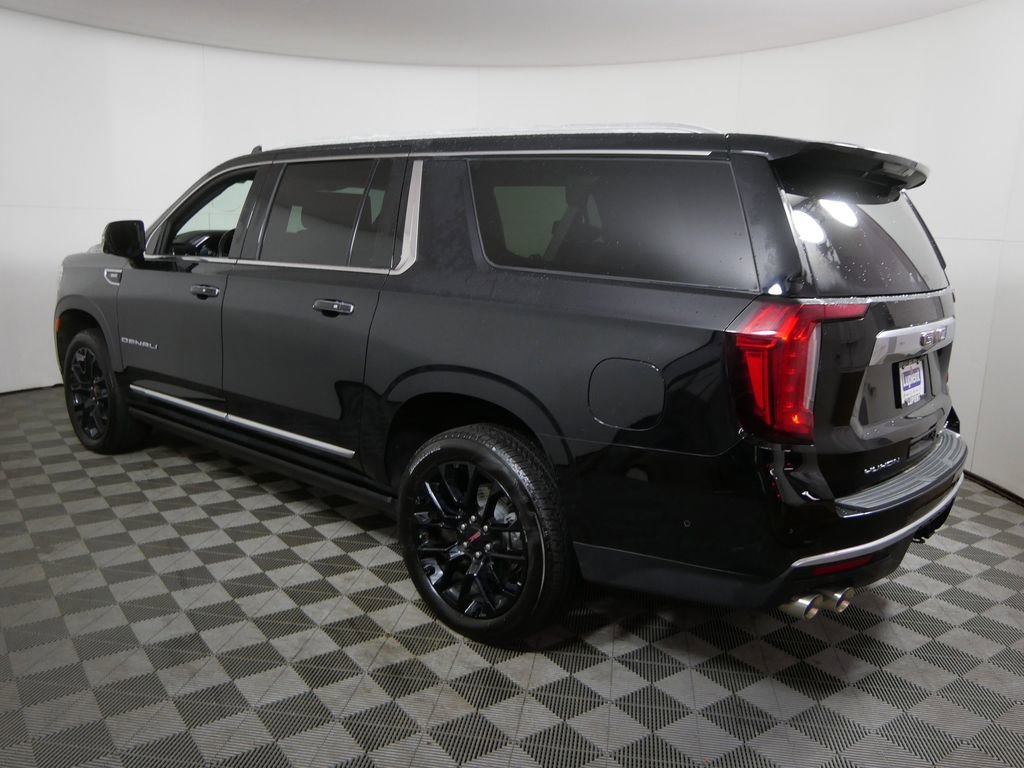Used 2023 GMC Yukon XL Denali image 6