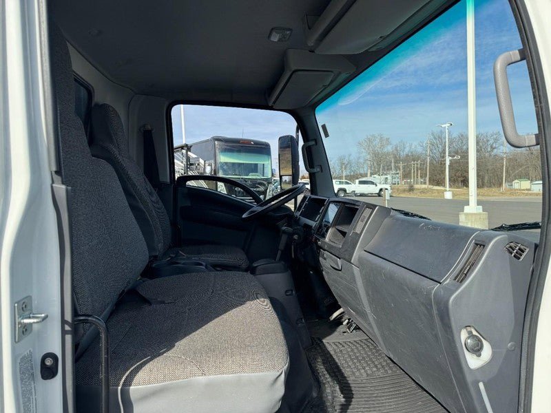 Used 2024 Chevrolet Low Cab Forward image 7