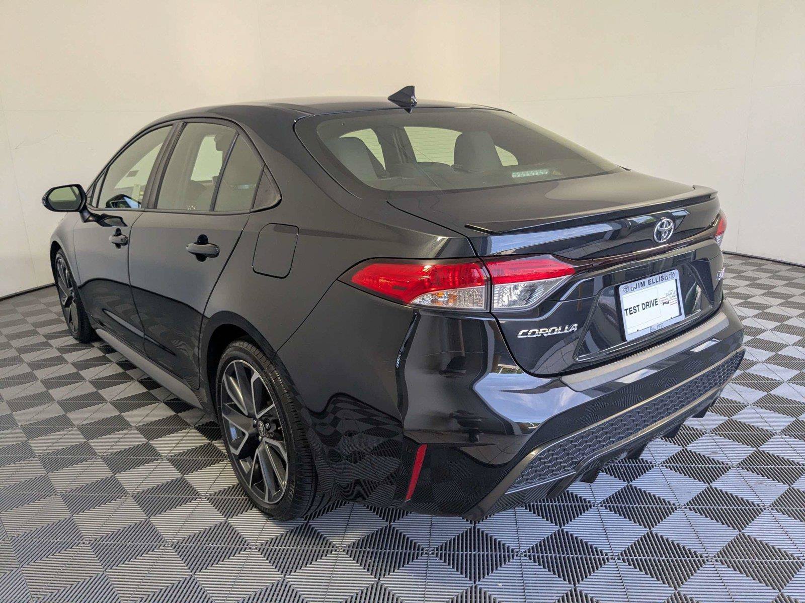 Used 2021 Toyota Corolla SE FWD image 7