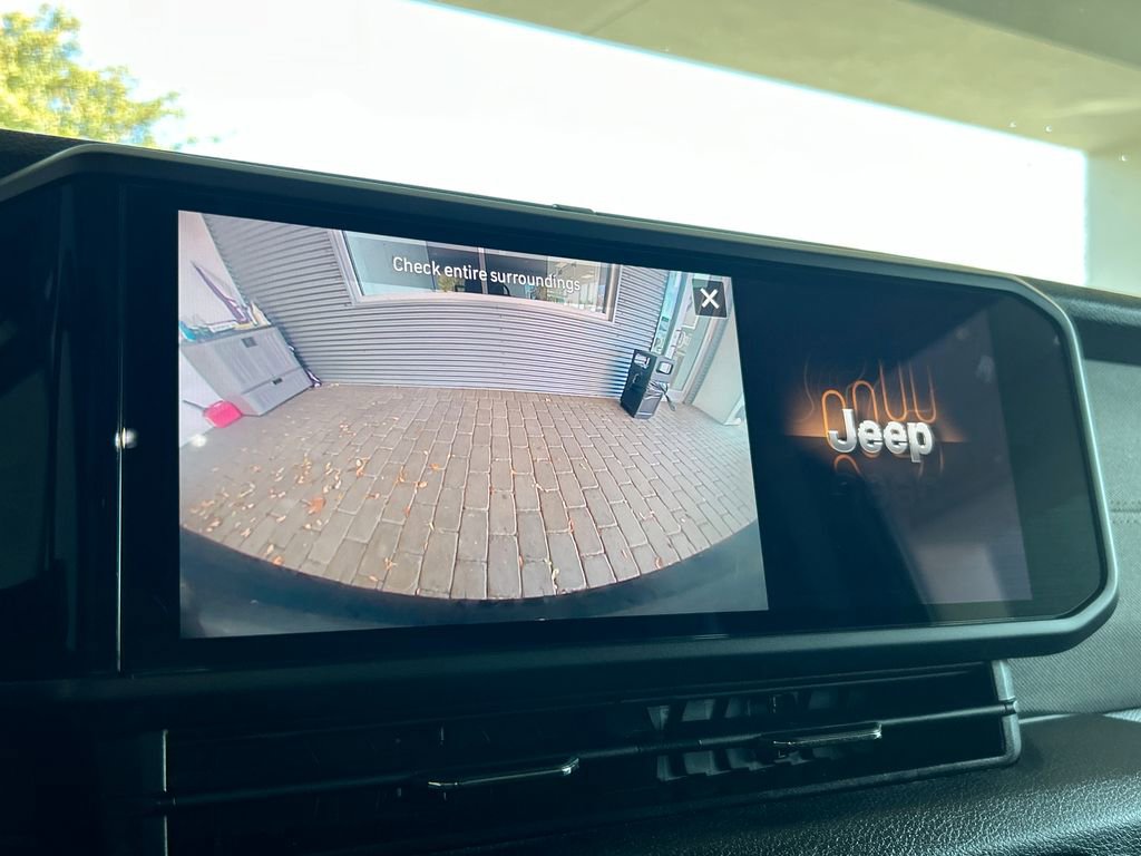 Used 2024 Jeep Wrangler Sport S image 24