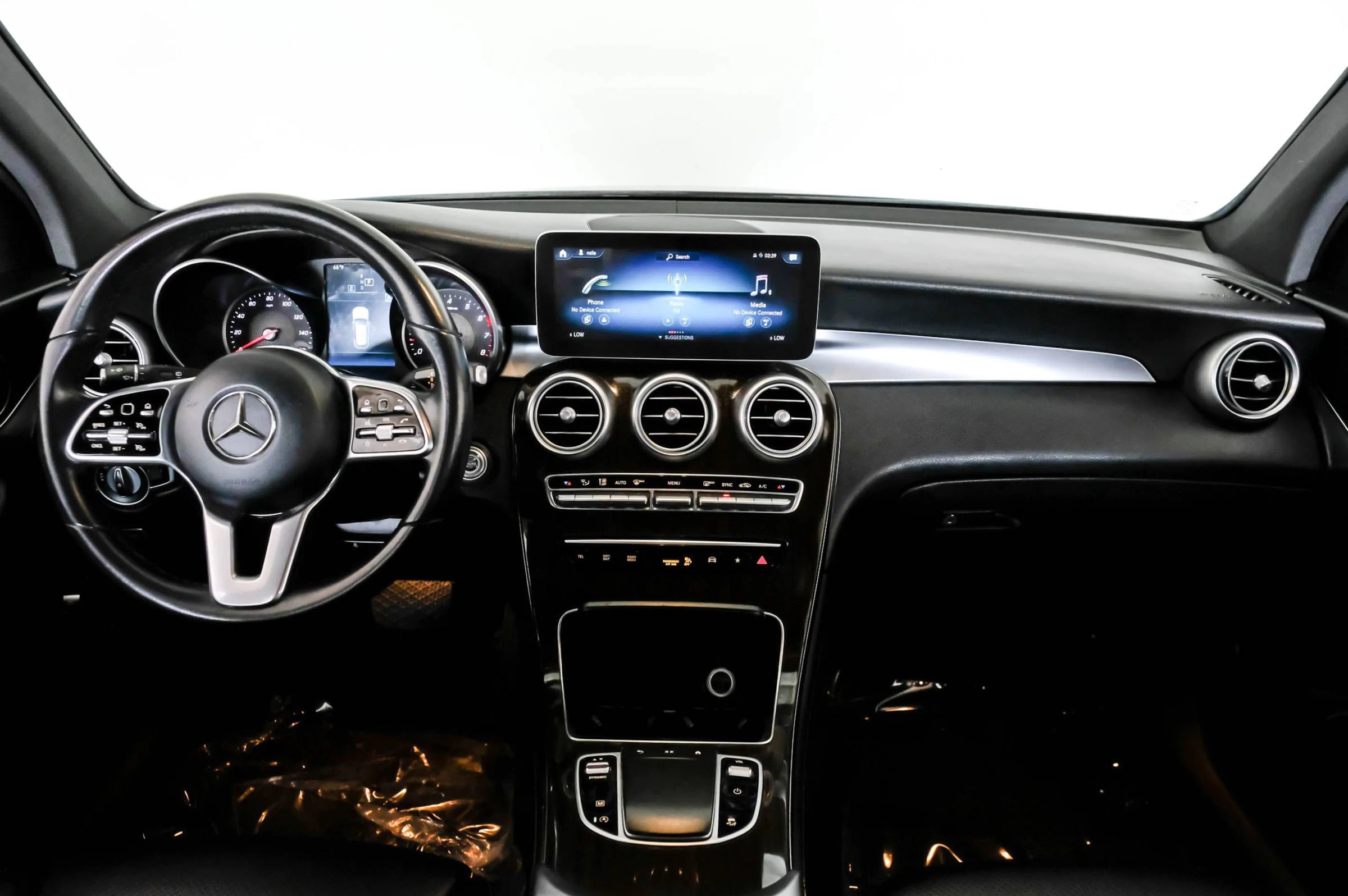 Used 2020 Mercedes-Benz GLC 300 4MATIC image 12