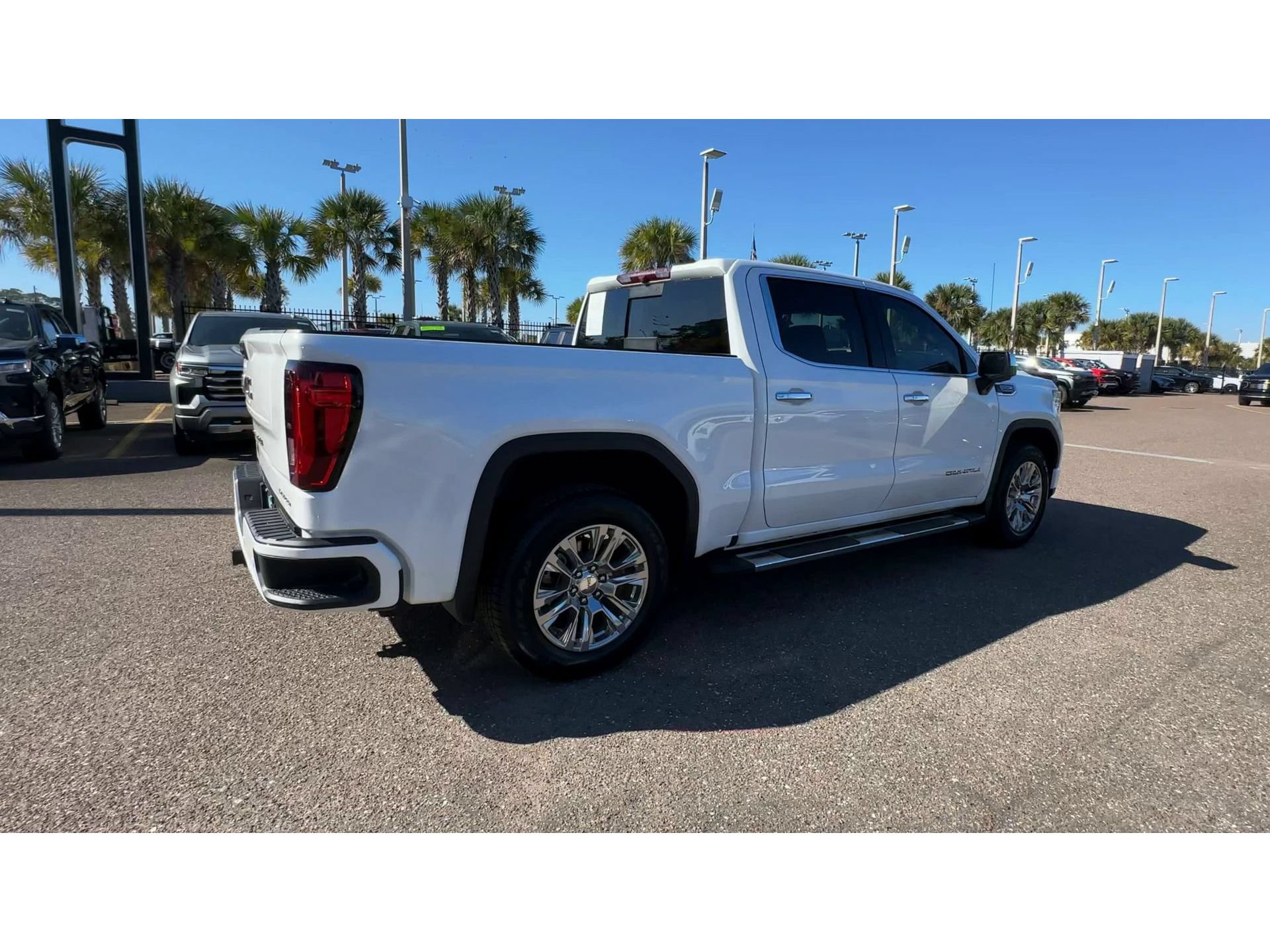 Used 2024 GMC Sierra 1500 Denali AWD/4WD image 2