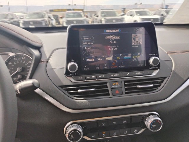 Used 2022 Nissan Altima 2.5 SR image 17