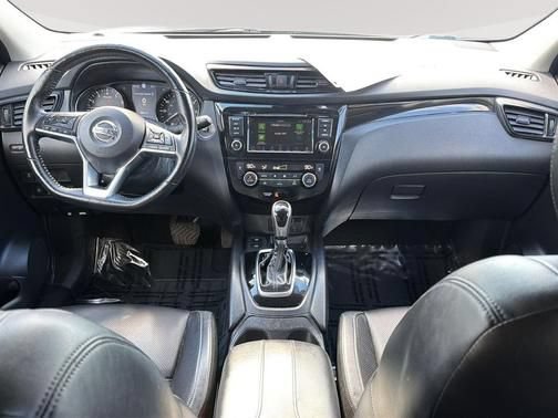 Used 2022 Nissan Rogue Sport SL AWD/4WD image 9