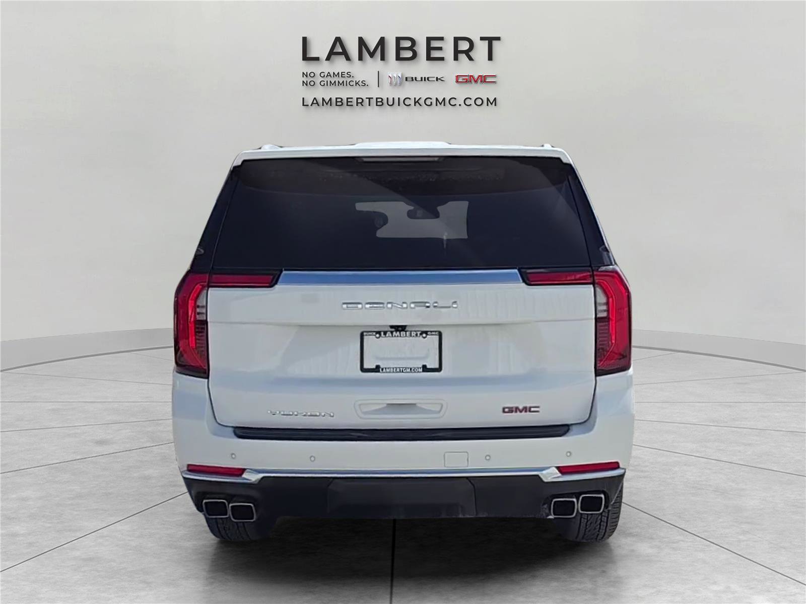 Used 2025 GMC Yukon XL Denali AWD/4WD image 4