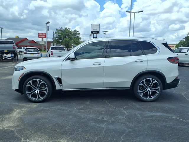 Used 2025 BMW X5 sDrive40i w/ Premium Package RWD image 8