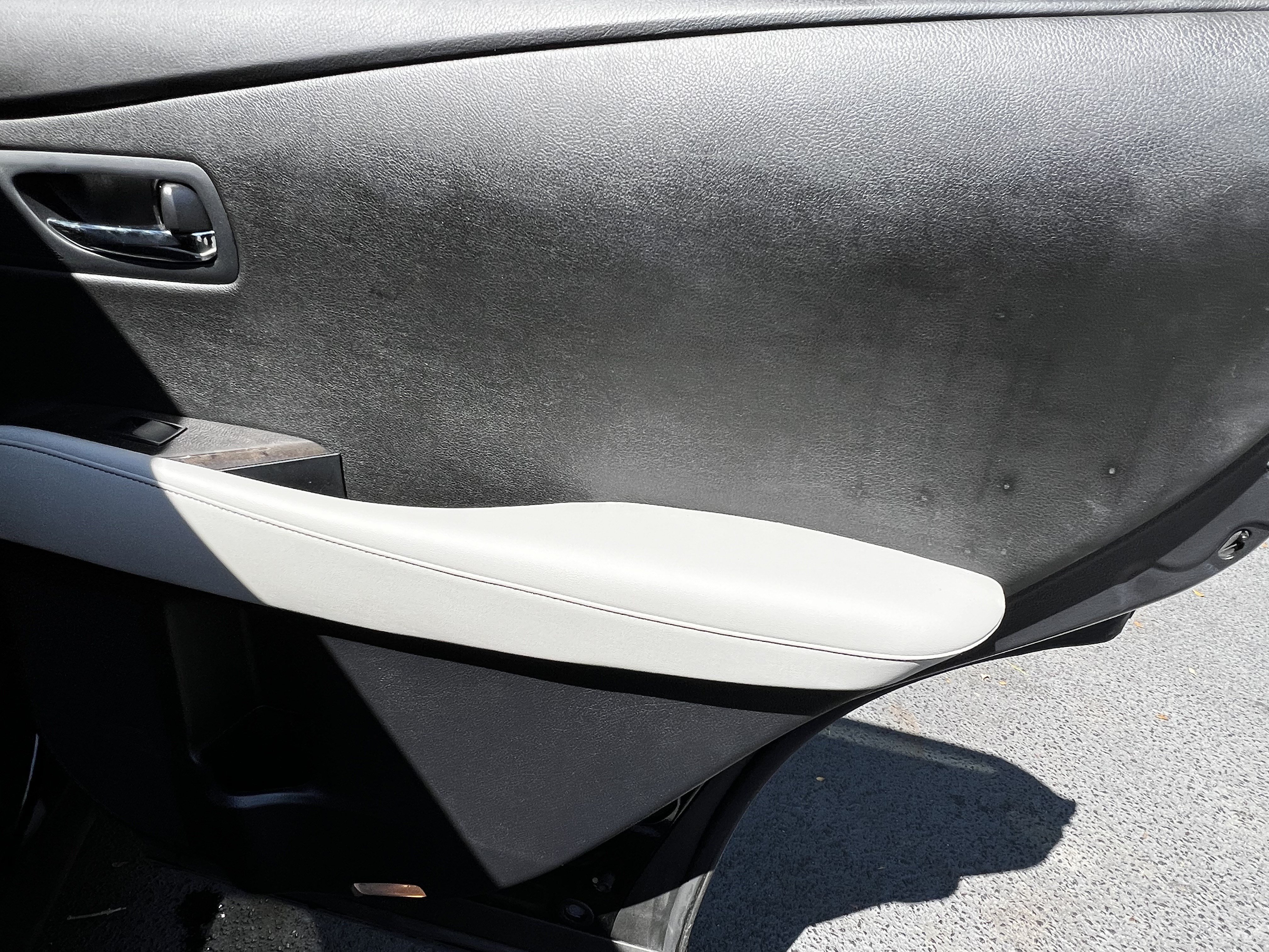 Used 2015 Lexus RX 450h FWD image 40