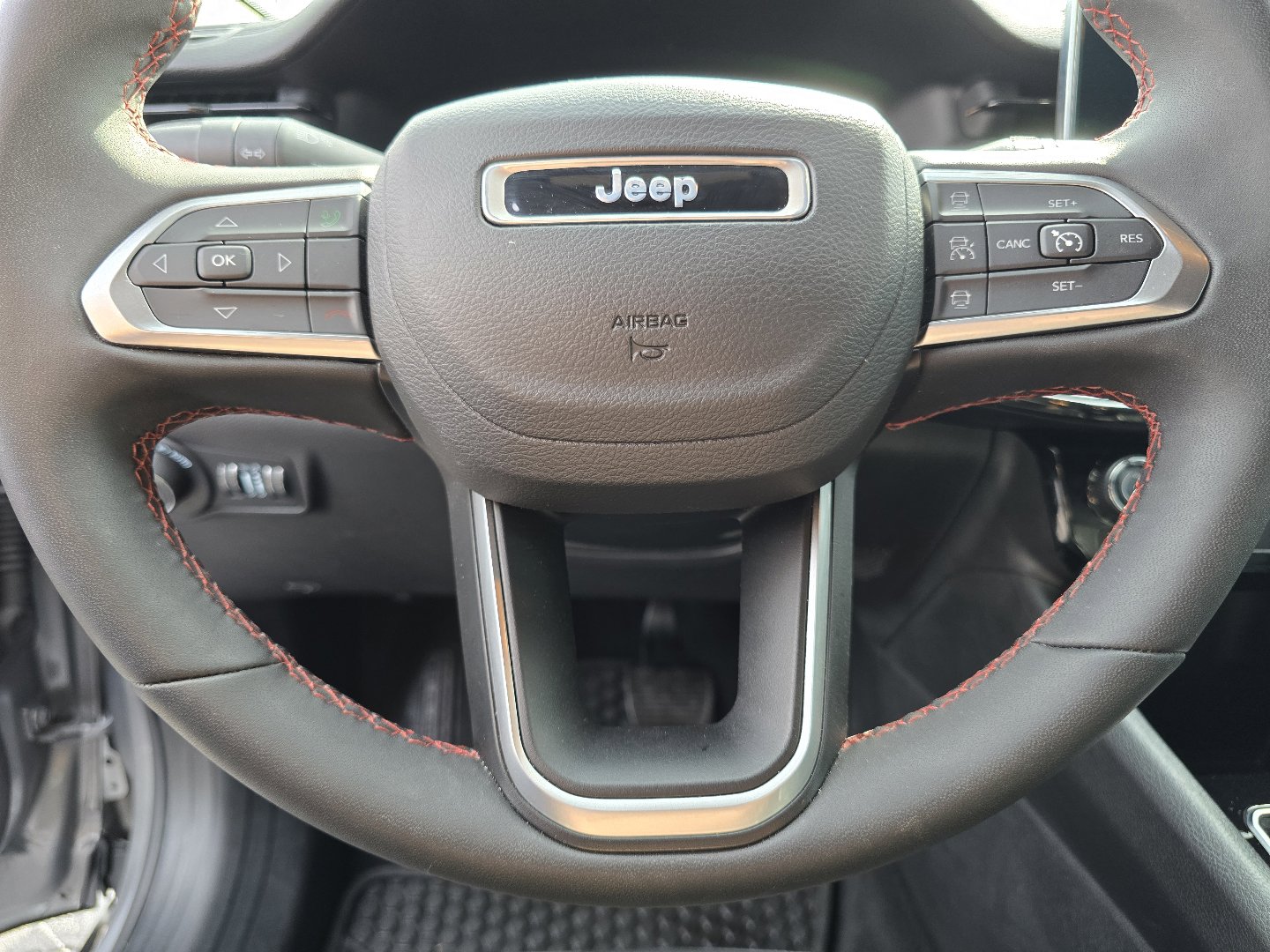 Used 2023 Jeep Compass Trailhawk image 35