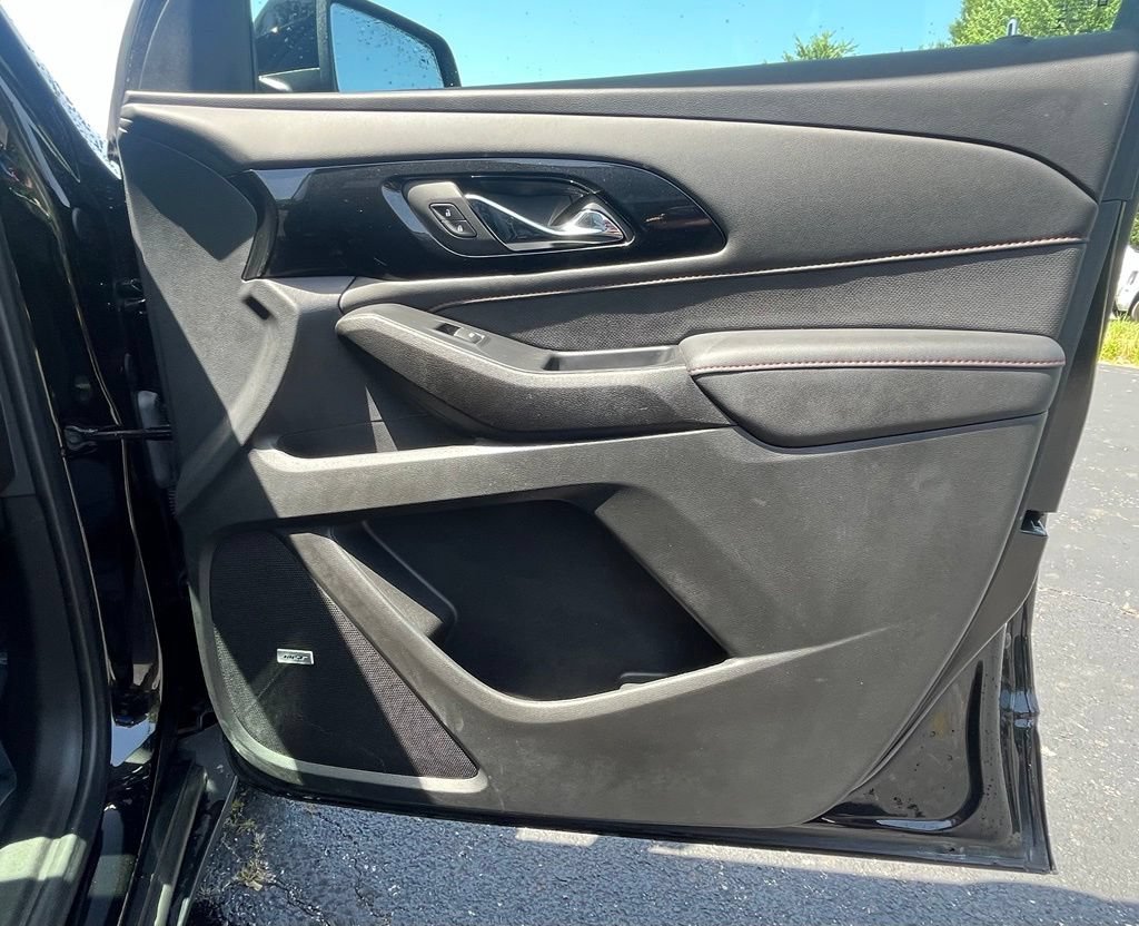 Used 2022 Chevrolet Traverse RS AWD/4WD image 15