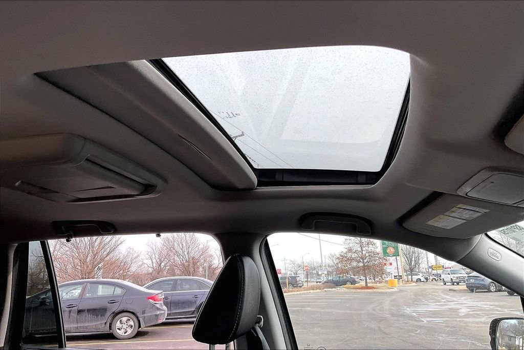 Used 2016 Honda Pilot Touring image 24