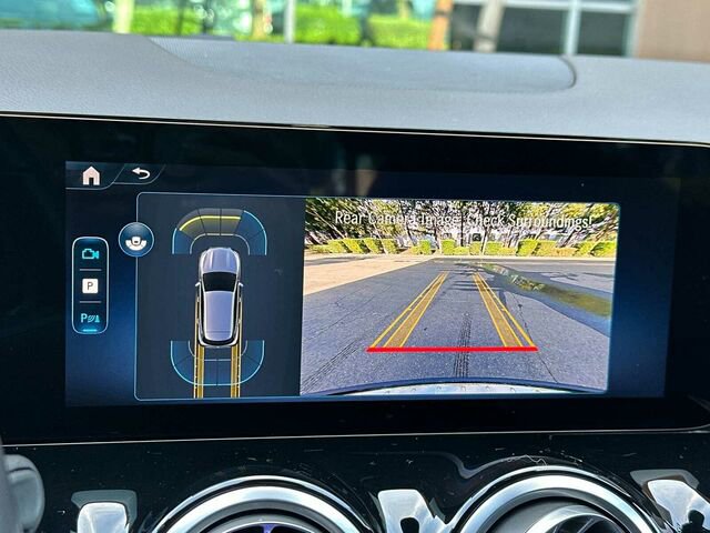 Used 2025 Mercedes-Benz GLA 250 image 24