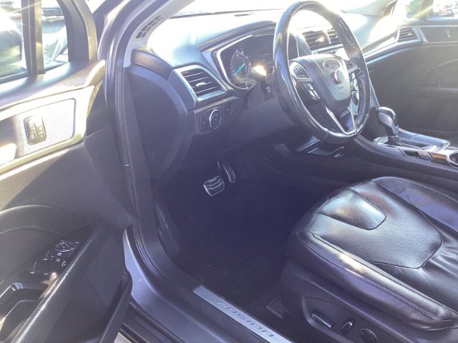 Used 2013 Ford Fusion Titanium image 6