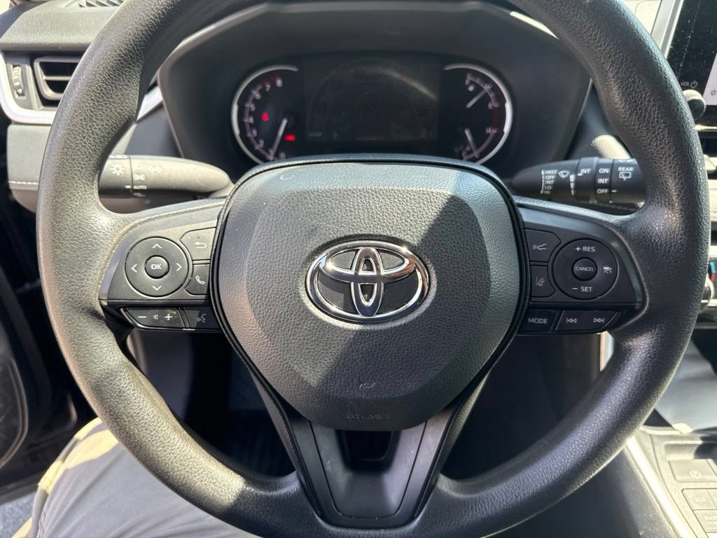Used 2024 Toyota RAV4 XLE AWD/4WD image 15