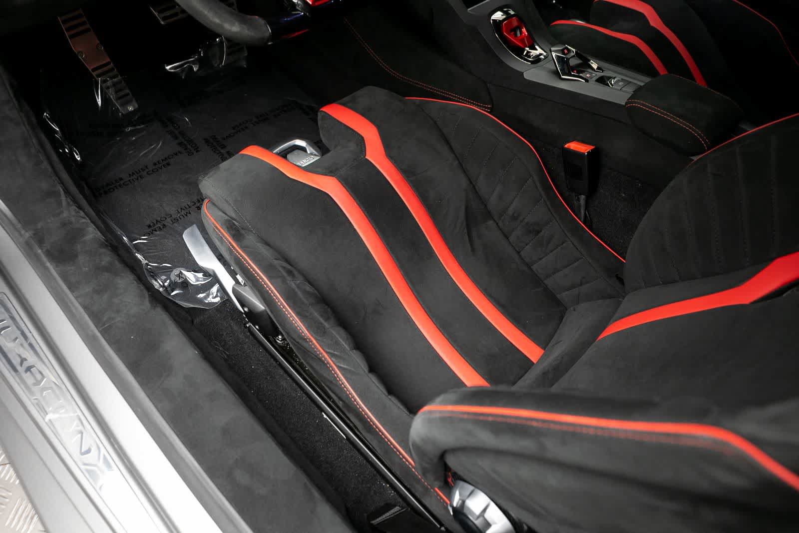 Used 2022 Lamborghini Huracan STO RWD image 23
