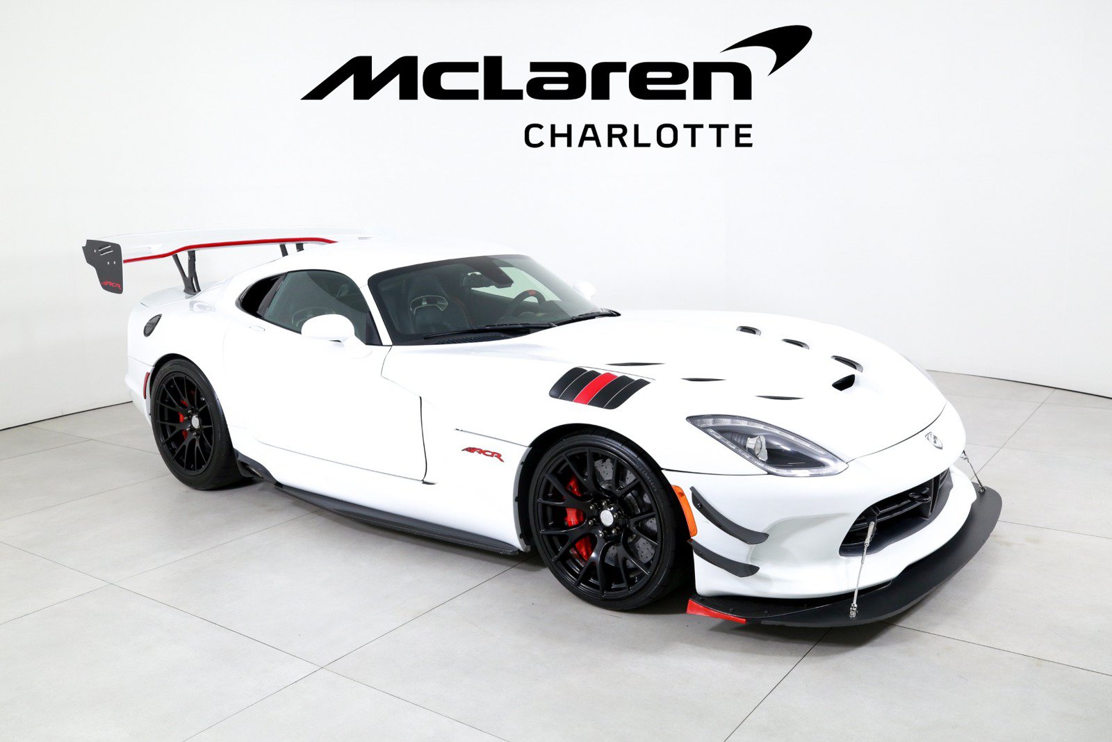 Used 2017 Dodge Viper ACR w/ Extreme Aero Package RWD image 2