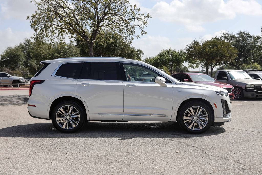 Used 2023 Cadillac XT6 Premium Luxury FWD image 5