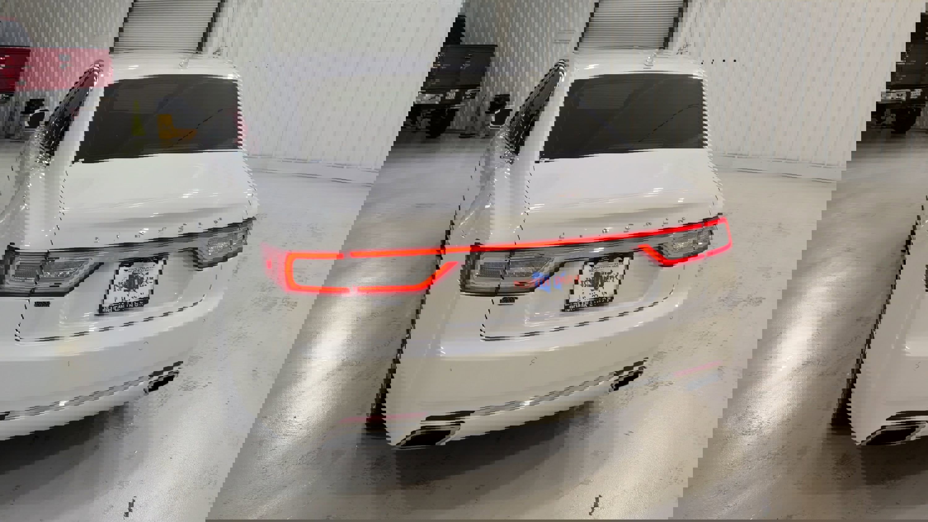 Used 2020 Lincoln Continental w/ Premium Package image 8