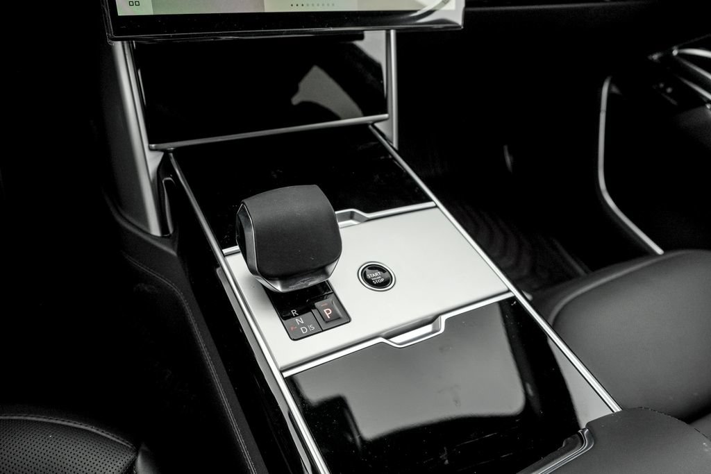 New 2026 Land Rover Range Rover SE AWD/4WD image 14
