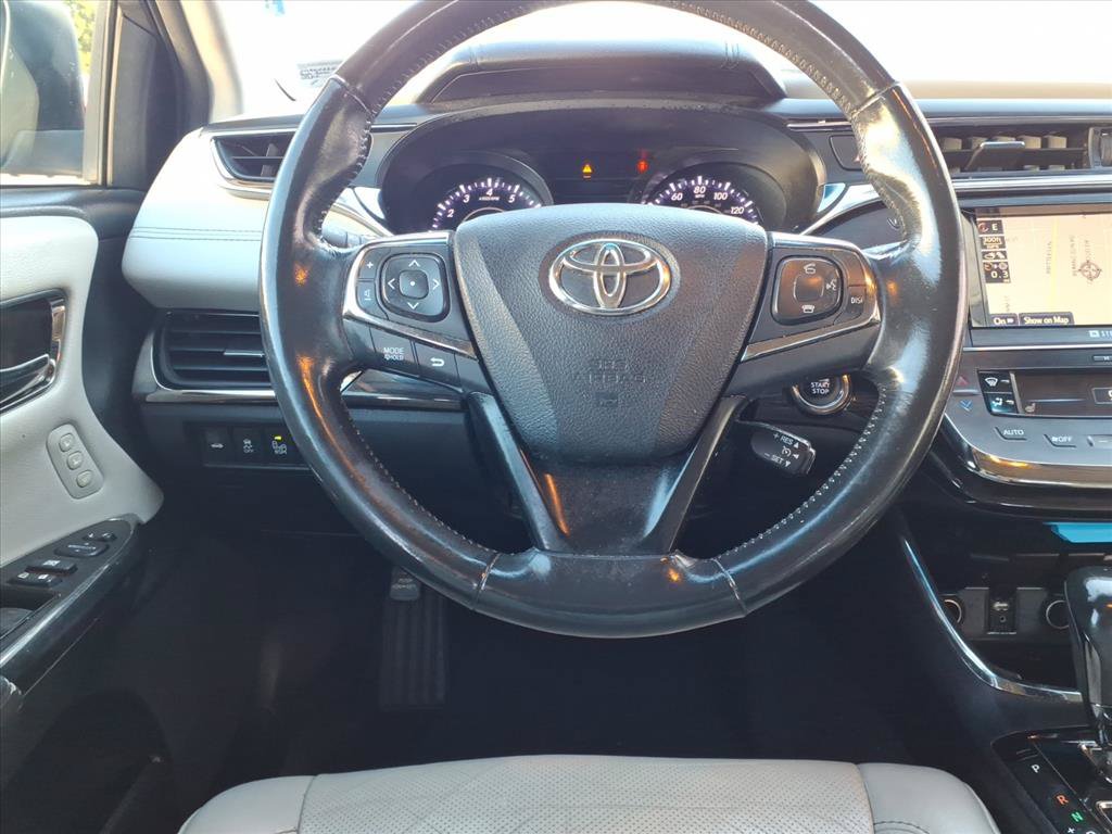Used 2013 Toyota Avalon Limited FWD image 5