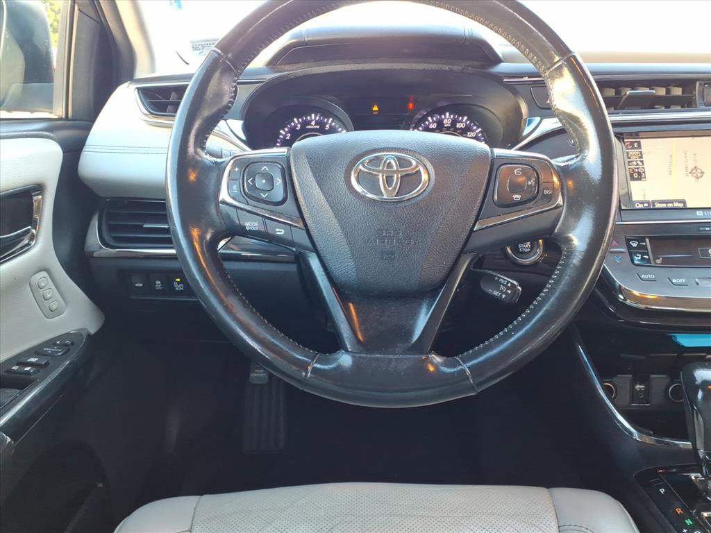 Used 2013 Toyota Avalon Limited FWD image 5