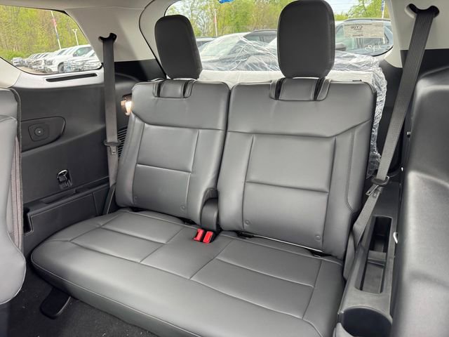 New 2026 Ford Explorer Active AWD/4WD image 15