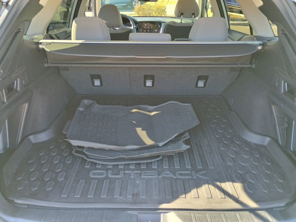 Used 2021 Subaru Outback Premium w/ Popular Package #1 image 17