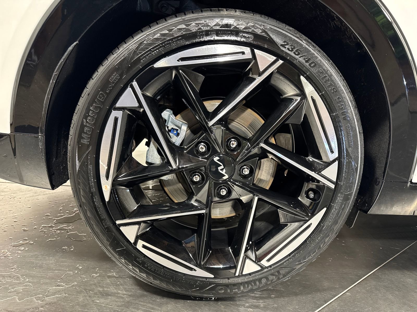 Used 2025 Kia K4 GT-Line w/ GT-Line Premium Package image 14