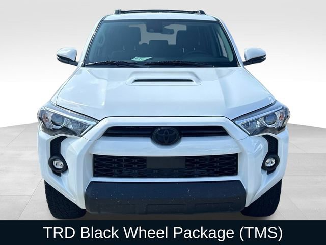 Used 2024 Toyota 4Runner TRD Off-Road Premium AWD/4WD image 2