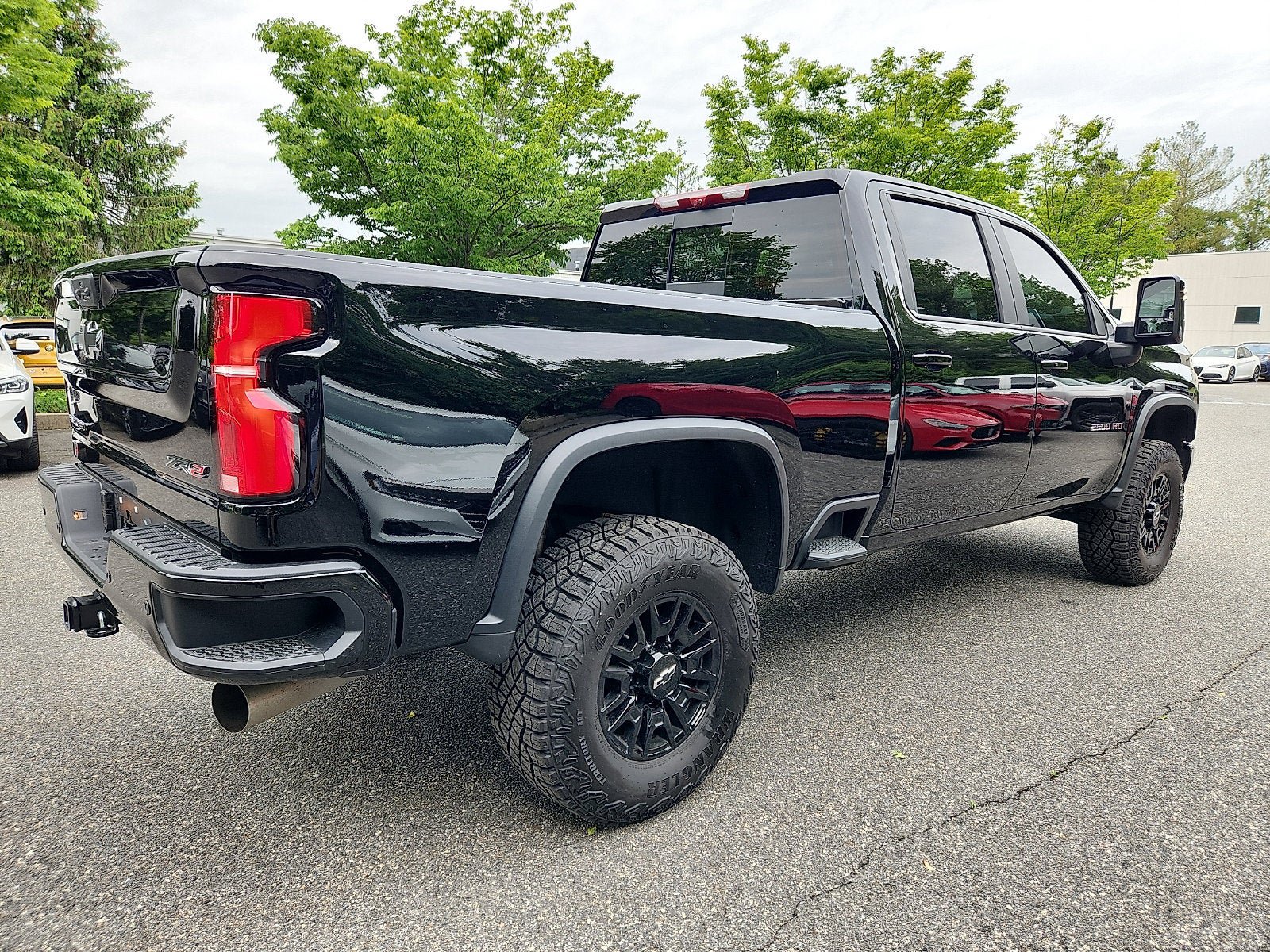 Used 2026 Chevrolet Silverado 2500 ZR2 AWD/4WD image 4