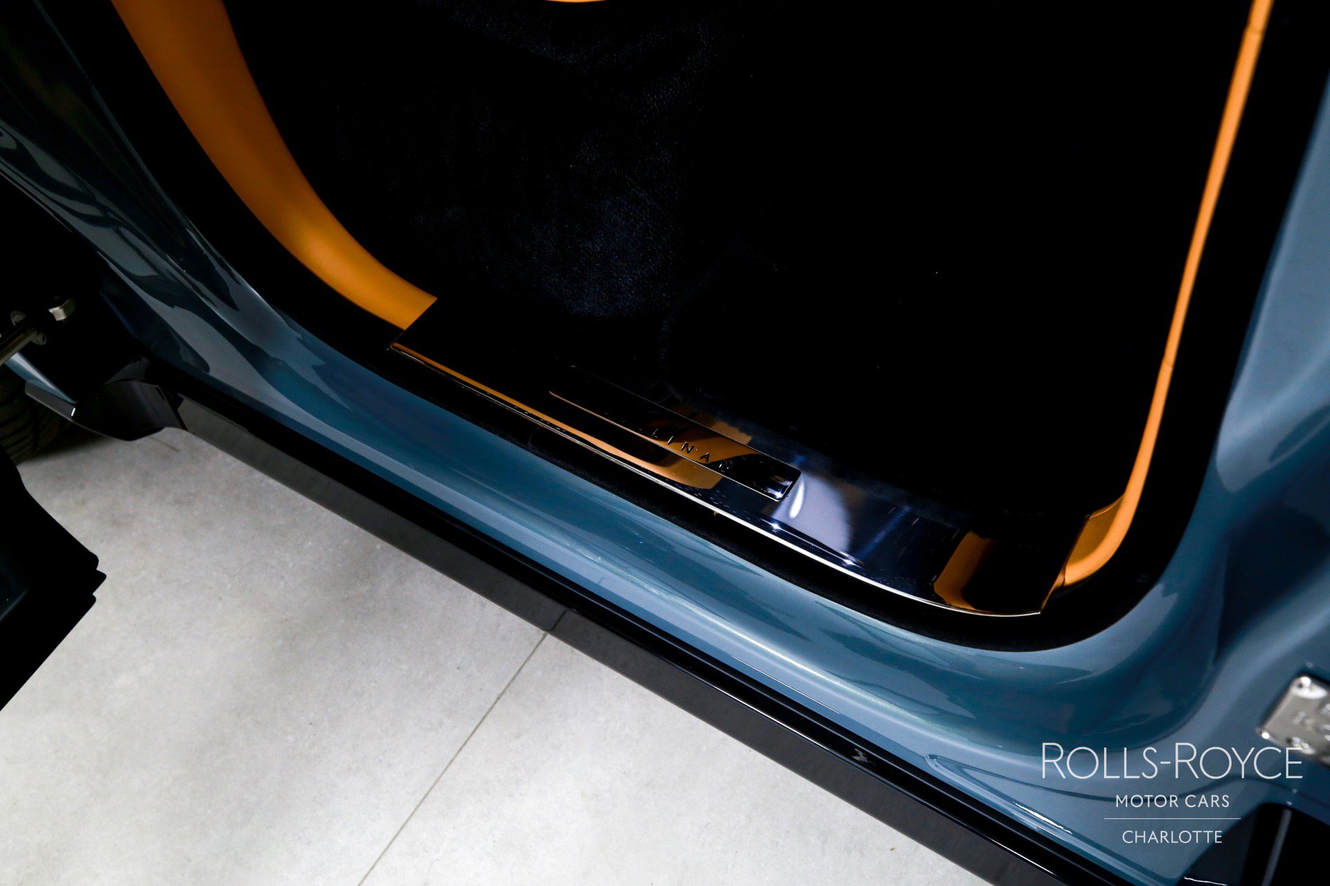 Certified 2025 Rolls-Royce Cullinan image 35
