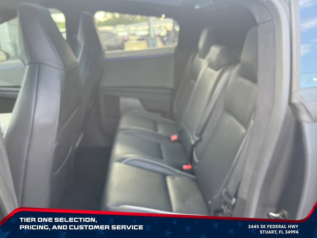 Used 2024 Tesla Cybertruck AWD Crew Cab image 22