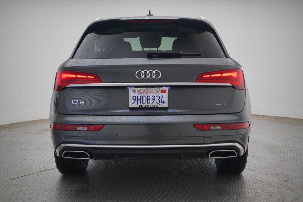 Used 2023 Audi Q5 2.0T Premium w/ Convenience Package image 4