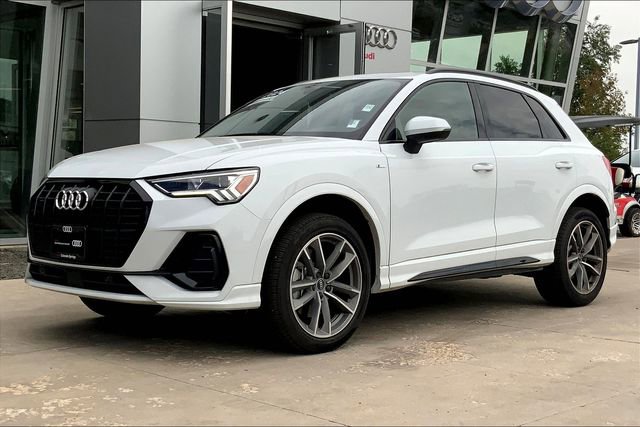 Certified 2024 Audi Q3 2.0T Premium image 1