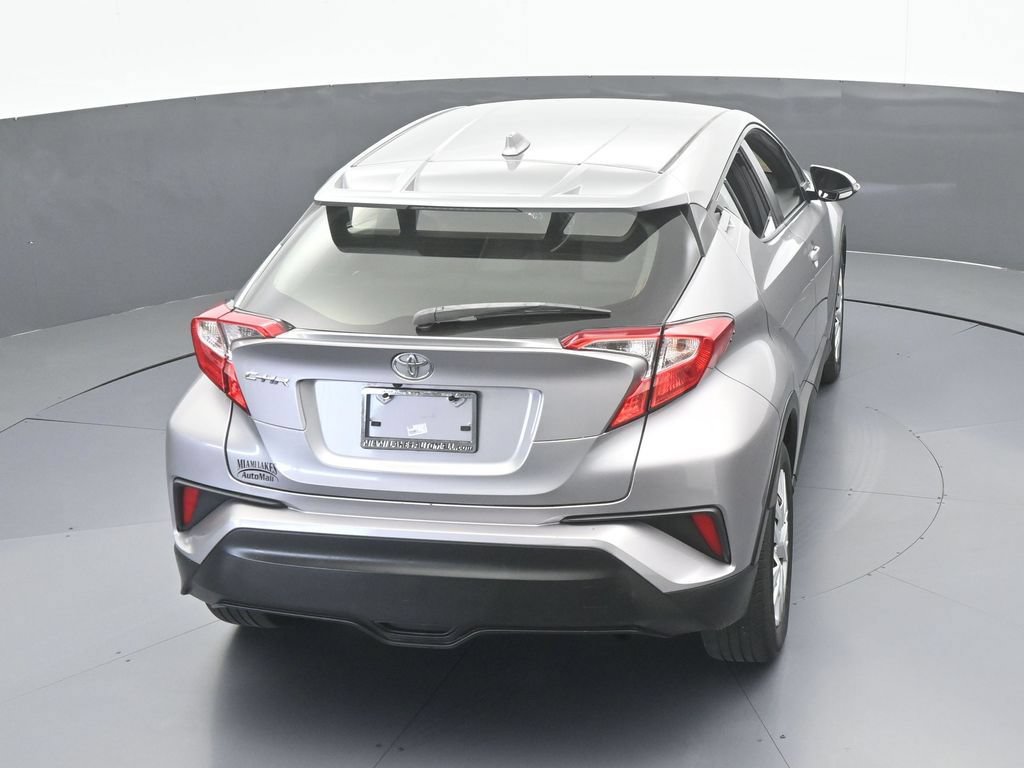 Used 2019 Toyota C-HR LE FWD image 43