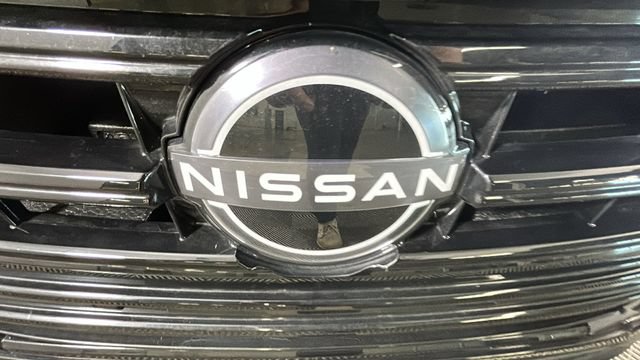 Used 2025 Nissan Versa S w/ Trunk Package FWD image 9