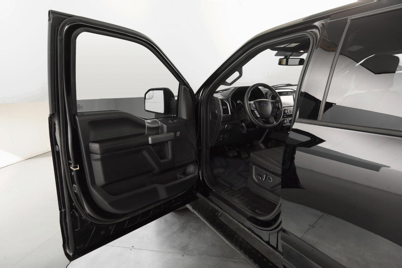 Used 2016 Ford F150 XLT w/ Equipment Group 302A Luxury image 11