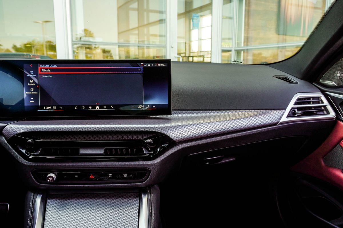 Used 2025 BMW M440i Coupe w/ Premium Package image 18