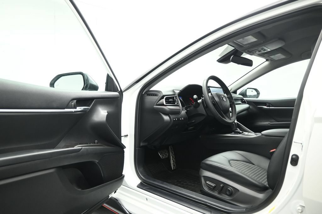 Used 2022 Toyota Camry TRD w/ TRD Package w/JBL Audio FWD image 7